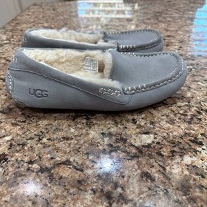UGG slippers size 8
